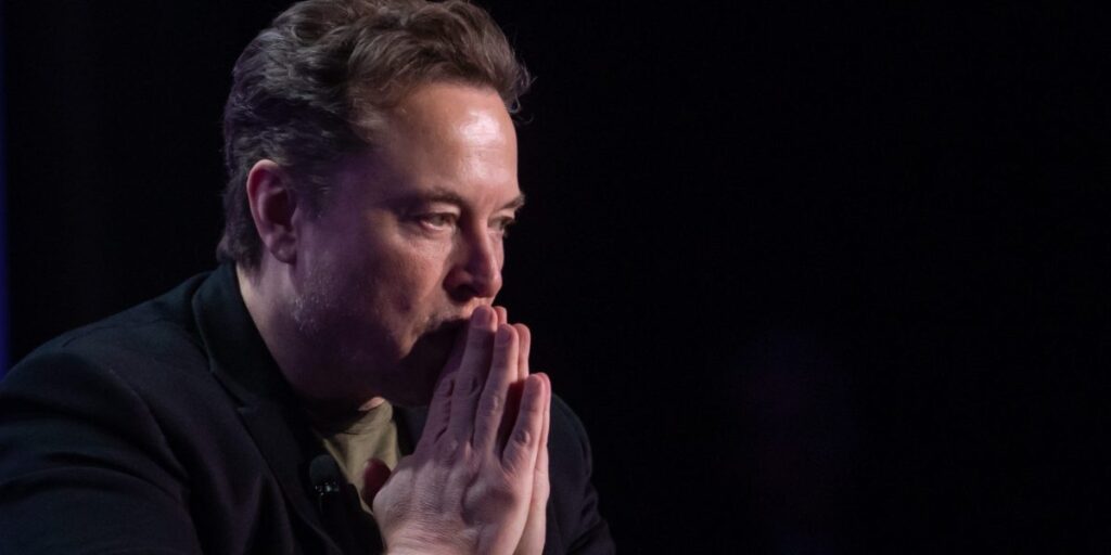 Elon Musk Promises Bill Gates Will Be 'Wilted' If He Doesn't Stop Short Selling Tesla